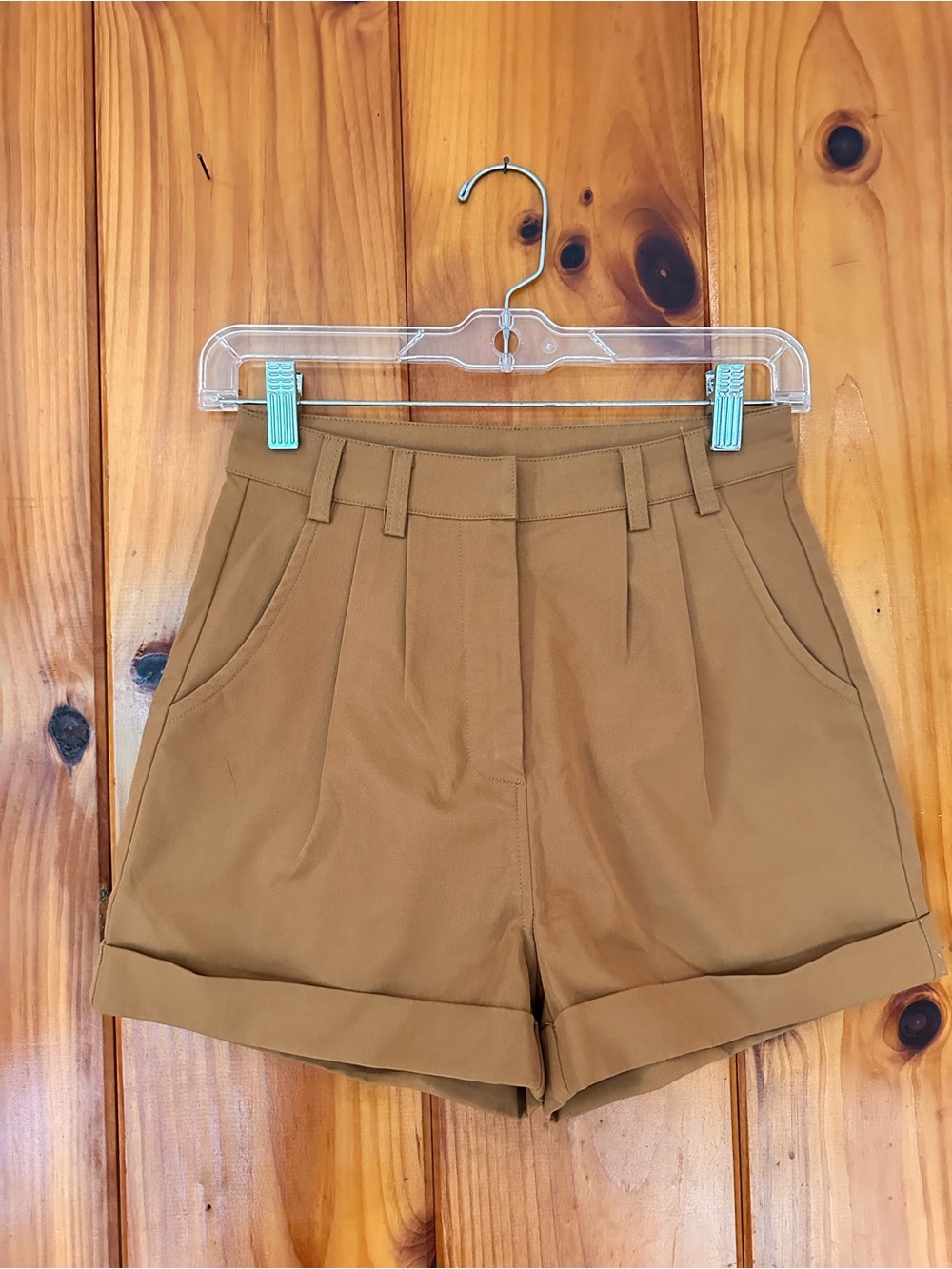BLUE RAIN Women's High-Rise Cuffed Shorts in Camel XS